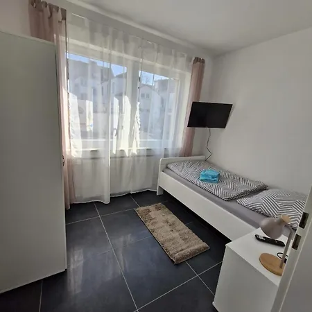 Haus Karlsson Fuer 8 Personen * Alsdorf