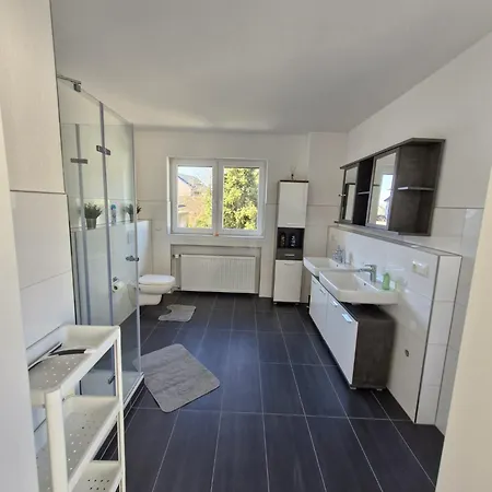 Haus Karlsson Fuer 8 Personen Alsdorf