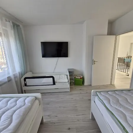 Ferienhaus Haus Karlsson Für 8 Personen *