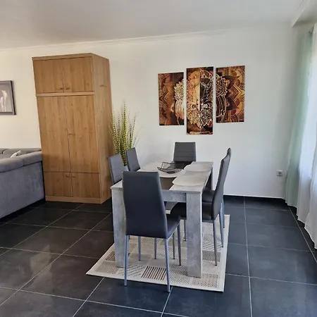 Ferienhaus Haus Karlsson Für 8 Personen *