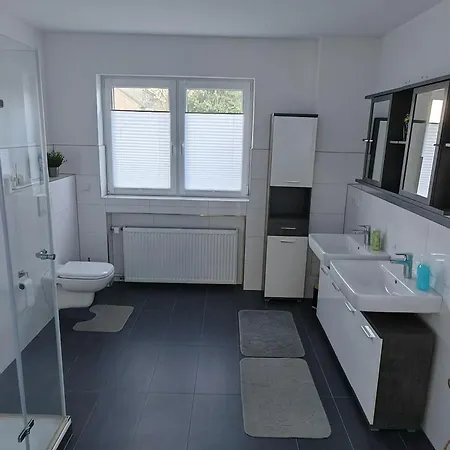 Haus Karlsson Fuer 8 Personen Feriehus Alsdorf
