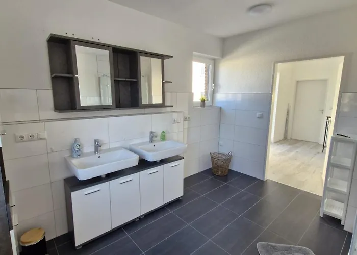 Haus Karlsson Fuer 8 Personen *